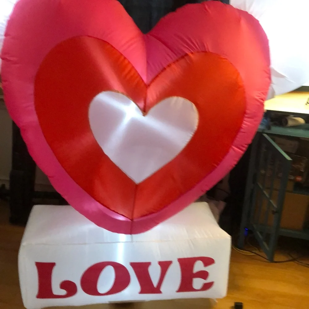 Heart-Shaped Red and Pink 'LOVE' Inflatable Decoration - Brand